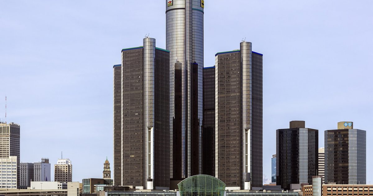 GM Beats Estimates With $4.1 Billion Adjusted EBIT and a New $20 Billion Buyback, but Shares Slide as It Narrows Guidance